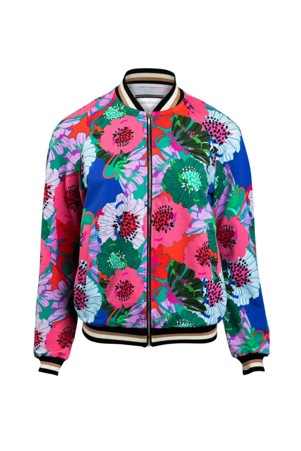 LILLY”
 168€
