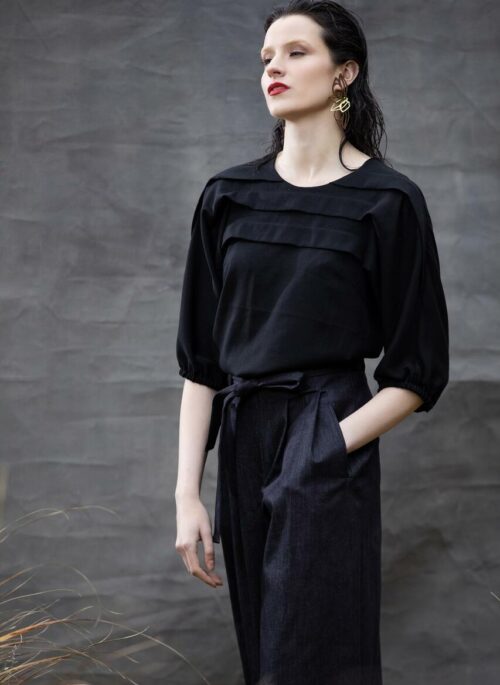 Top With Buttons On The - Back