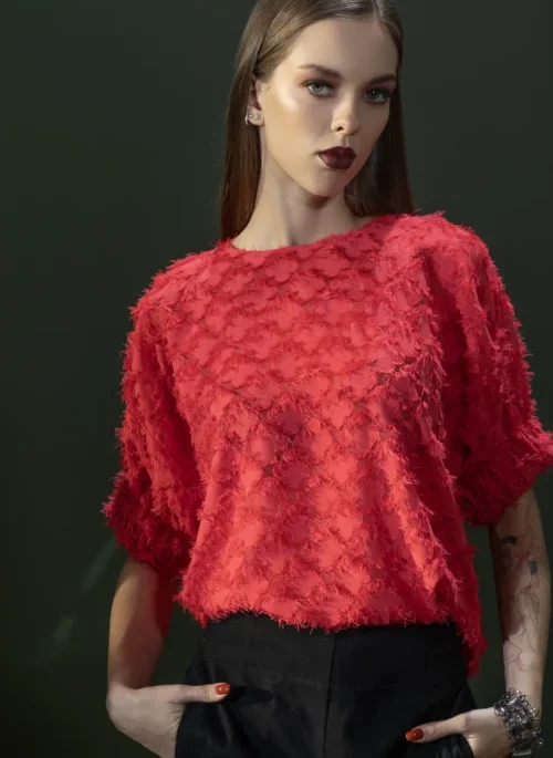 Pluus, kumm varruka otsas