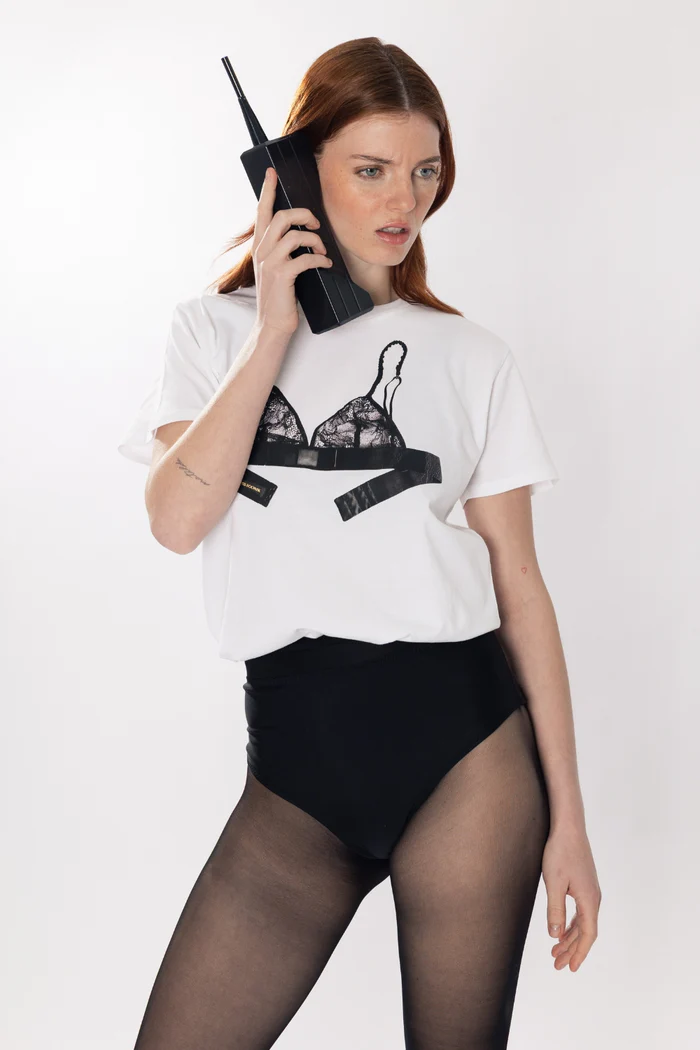 Bra_T-shirt_2_700x