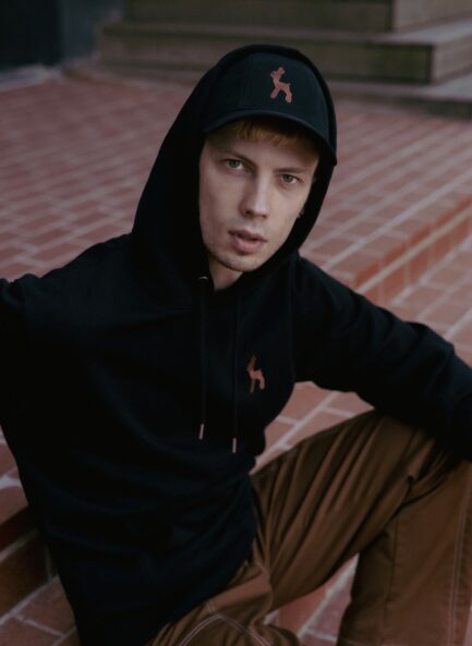 Hoodie ”OIU”