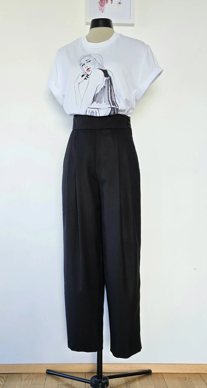 MustVoltEsi1_large MustVoltEsi1_large