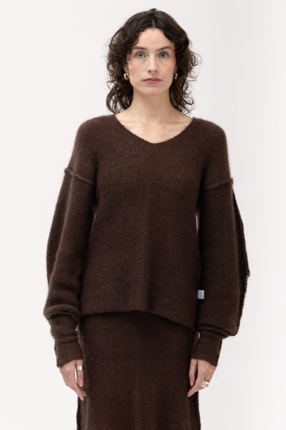 ARNI_BLUM_Molly_siidmohaarist_kootud_kampsun_pruun1