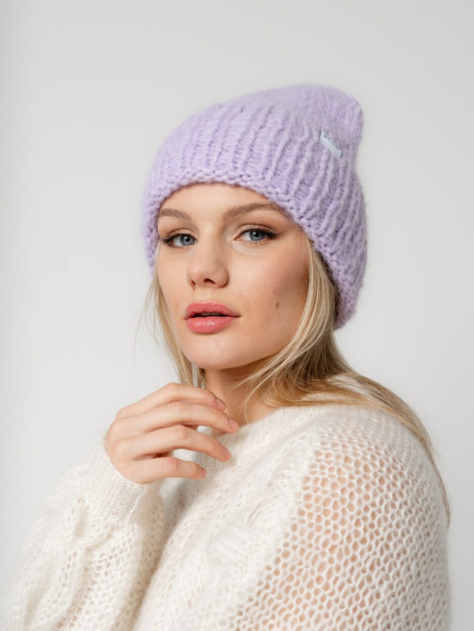 Kasitsi-kootud-alpakavillane-muts-lavendel-2