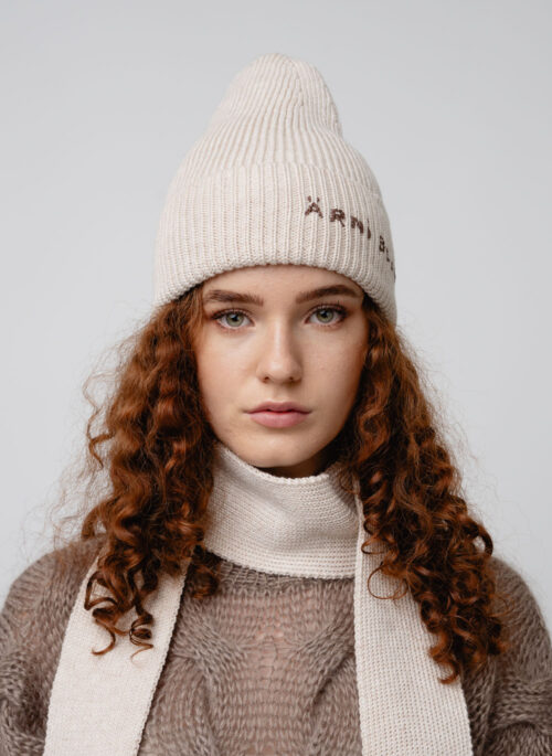 Meriinovillane Uma müts