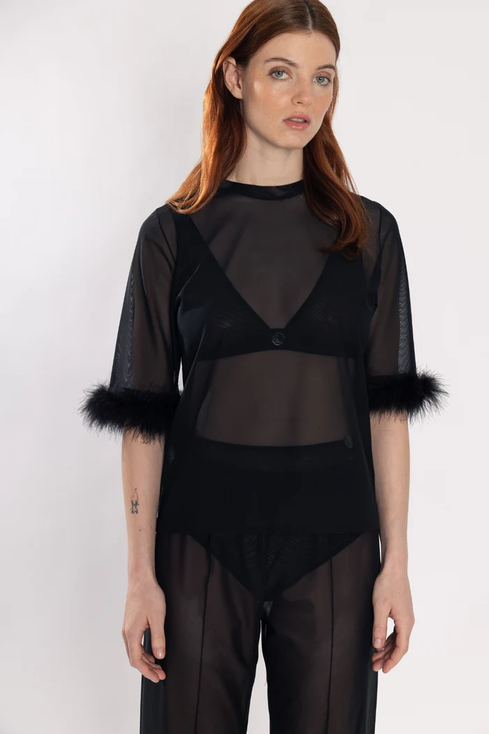 Lisa_Mesh_T-shirt_373adfef-a5a1-4392-a40c-767ac04e5be0_700x