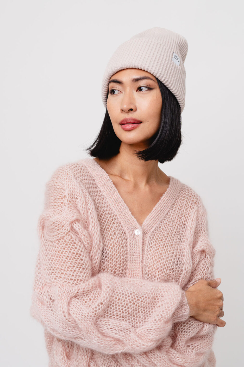 kootud-meriinovillane-Ore-muts-helebeez-1