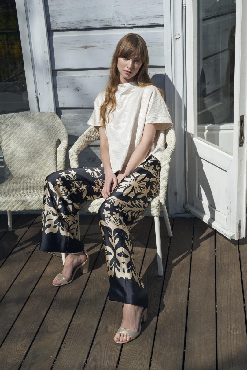 1602_U9N3D2cY_UQlh_7mXT_MwUYG_808_1211