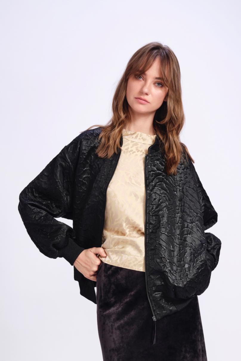 833_10AJr2lM_NG6l_vBJK_zKSGk_808_1211