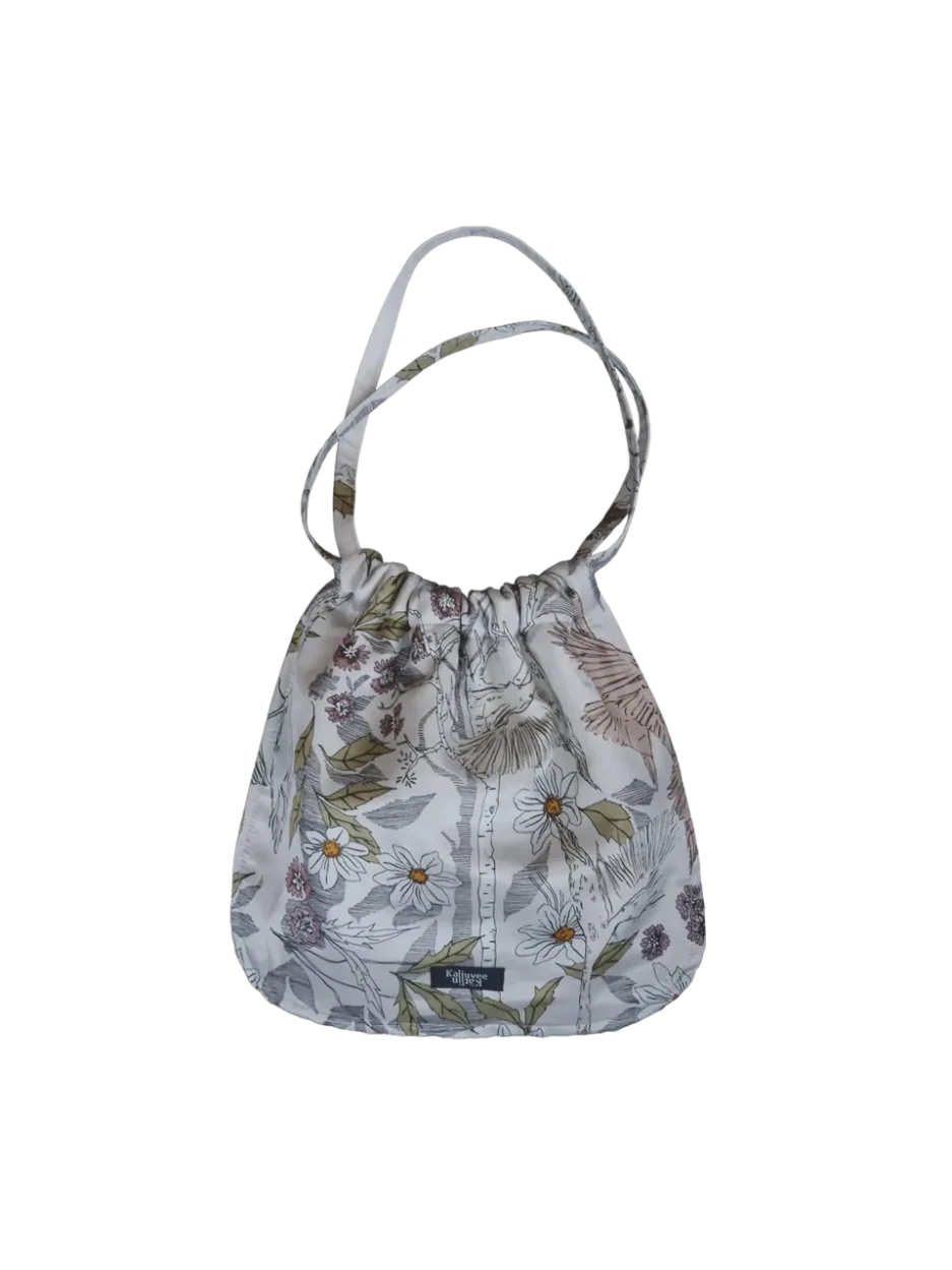 Strawbag_large1-2 copy_large