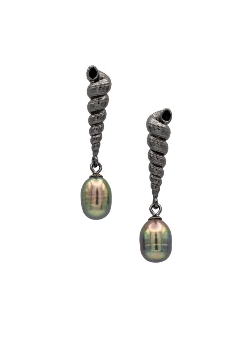 OLLE BLACK PEARL EARRINGS
